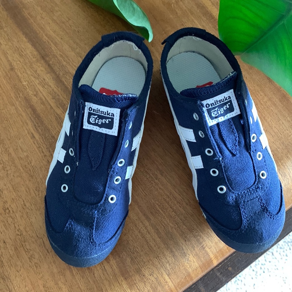 Kids shoes